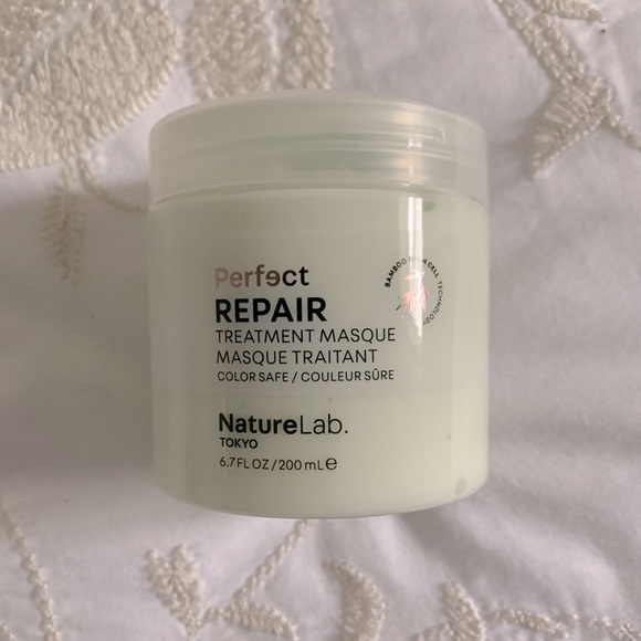 NatureLab Repair Treatment Hair Mask - Picture 1 of 2